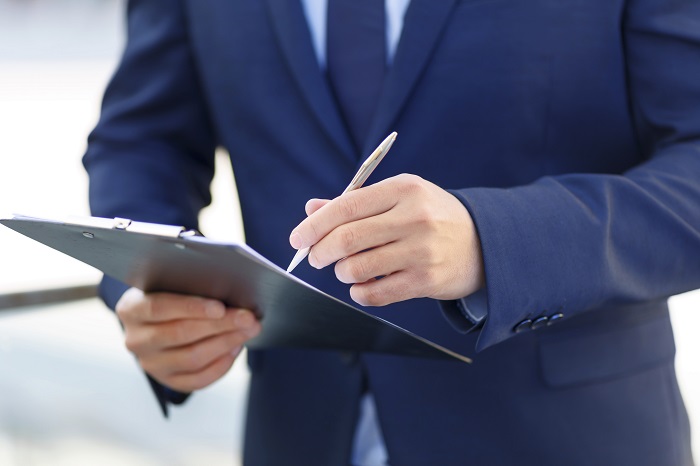 Five views on how UAE advisers must tackle industry transition