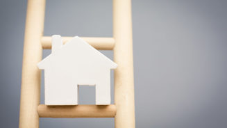 A while house on a ladder, problems of getting onto housing ladder